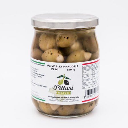 Olive alle mandorle in olio