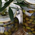 Olive in salamoia alla calabrese: come vengono prodotte