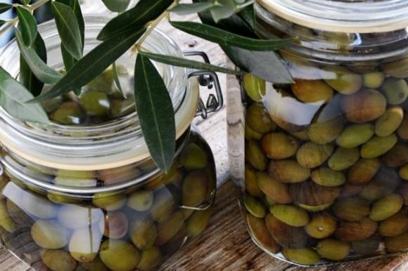 Olive in salamoia alla calabrese: come vengono prodotte